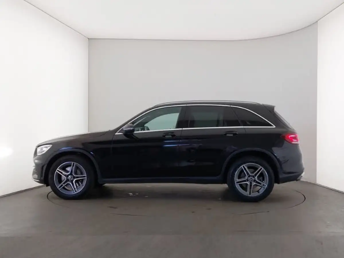 2019-mercedes-benz-glc-class-20d-glc220d-amg-line-station-wagon-5d-4matic-plus-big-3