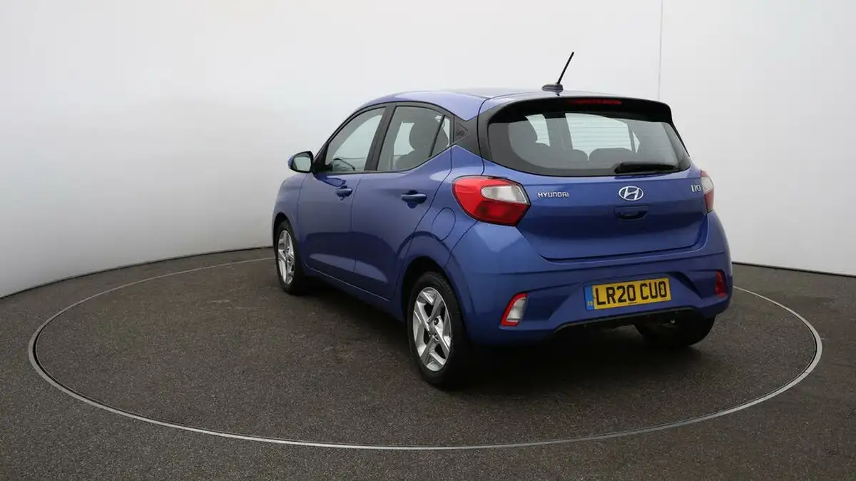 2020-hyundai-i10-12-se-connect-big-53