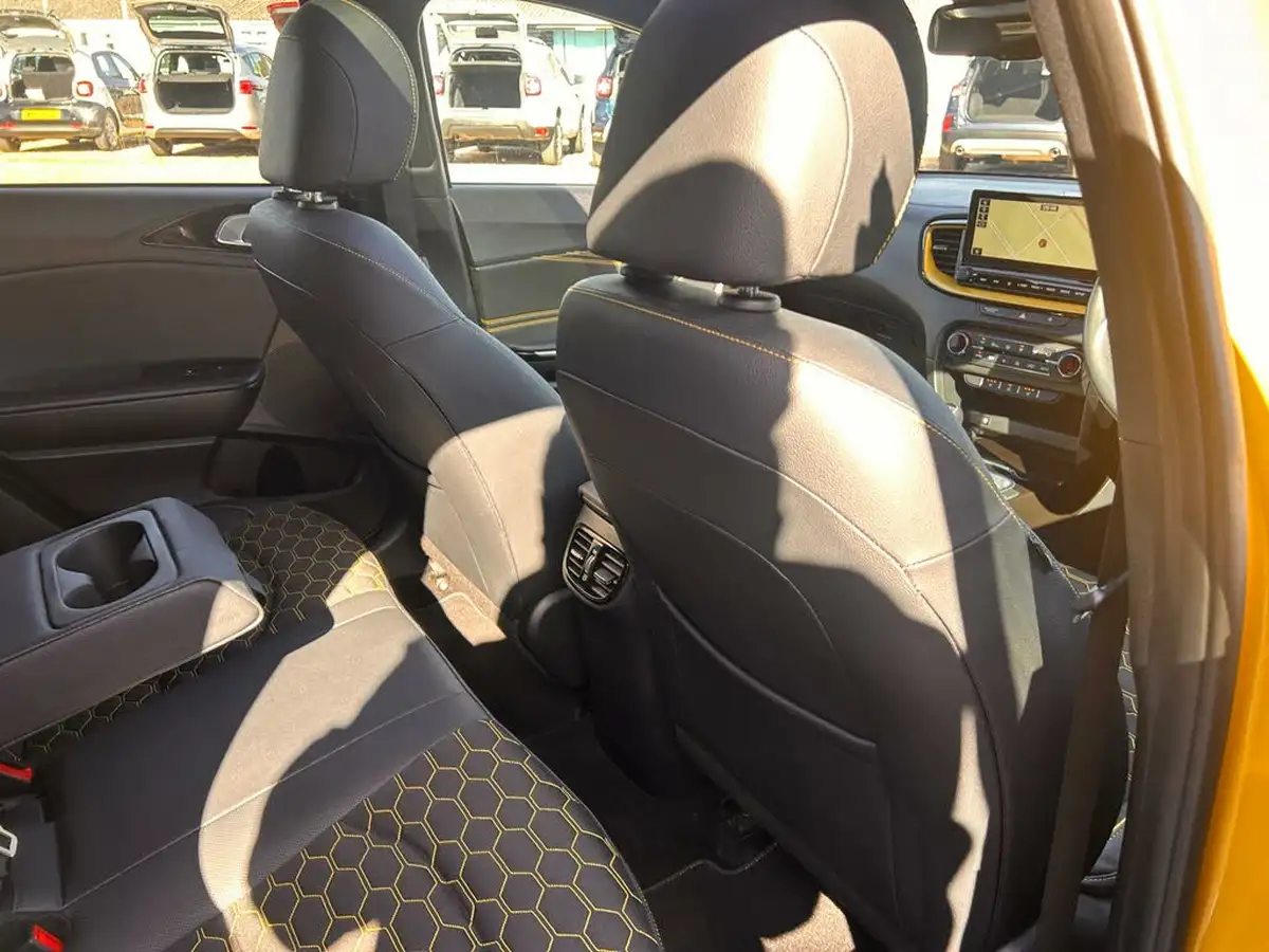 2020-kia-xceed-14-t-gdi-first-edition-big-29