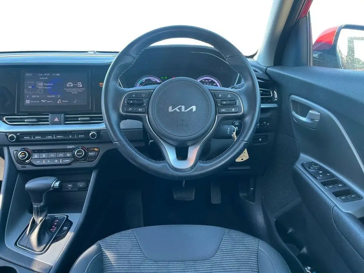 2022-kia-niro-16-gdi-2-139bhp-156kwh-big-12