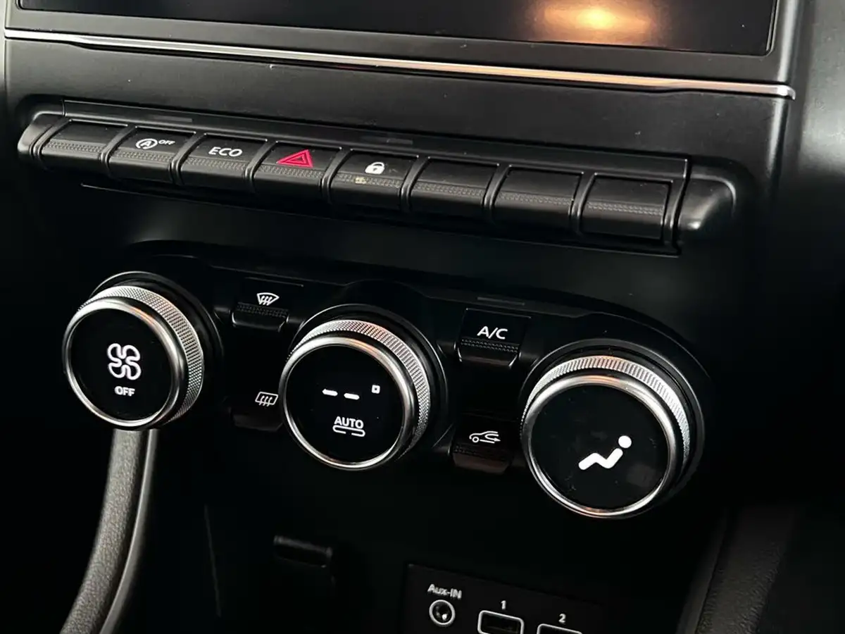 2021-renault-captur-13-tce-iconic-130bhp-edc-auto-big-30