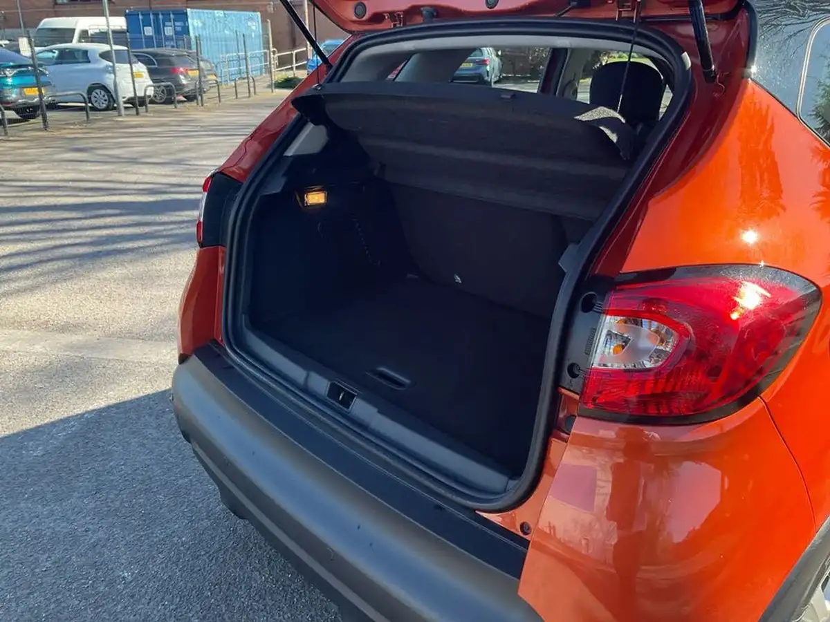 2016-renault-captur-09-dynamique-nav-big-23