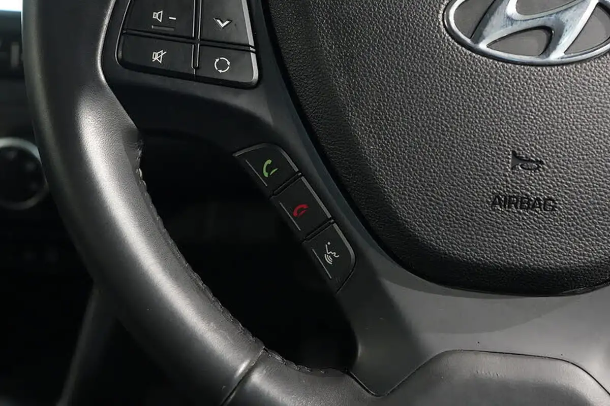 2019-hyundai-i10-10-play-big-28