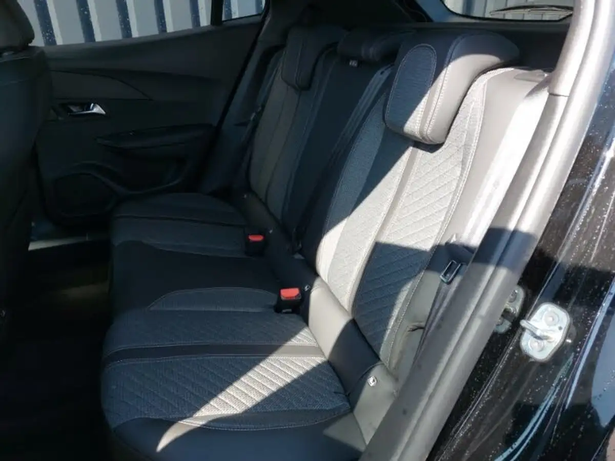2024-peugeot-2008-suv-12-puretech-allure-130ps-big-5