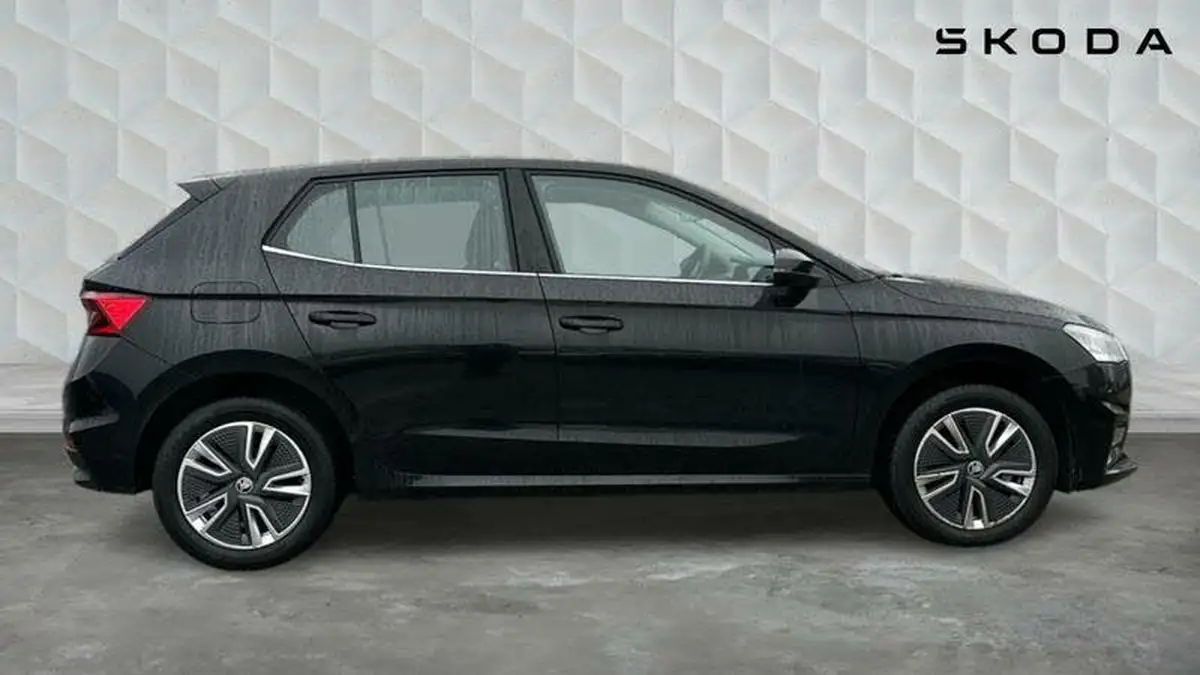 2023-skoda-fabia-10-tsi-se-l-110ps-big-3
