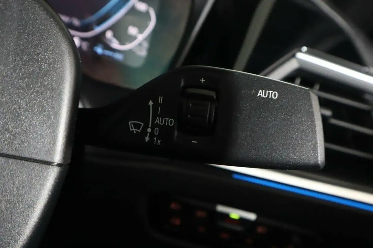 2021-bmw-3-series-20-330e-m-sport-tech-packpro-pack-saloon-4d-big-15