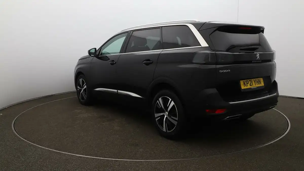 2021-peugeot-5008-suv-15-bluehdi-gt-eat8-big-56