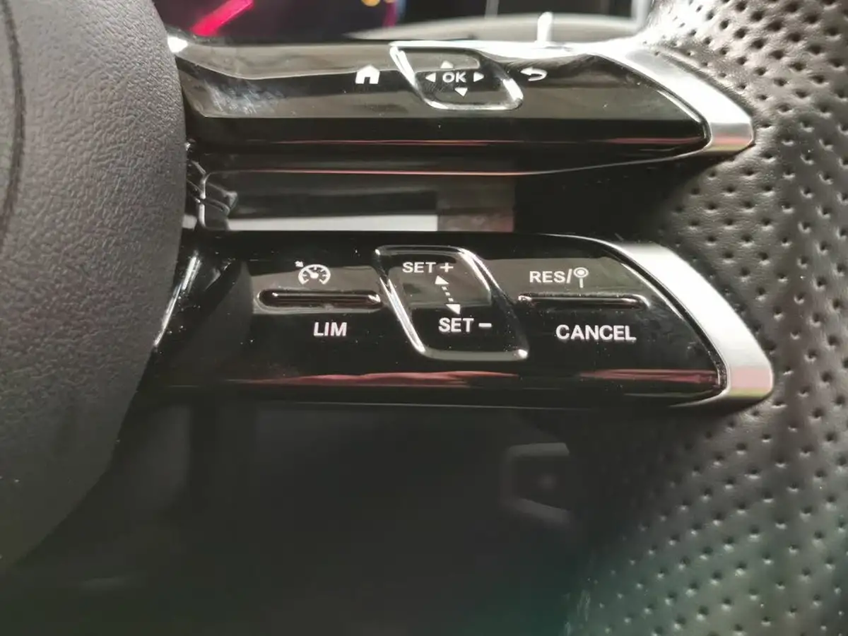 2021-mercedes-benz-e-class-20d-e220d-amg-line-night-edition-premium-plus-saloon-4d-big-22