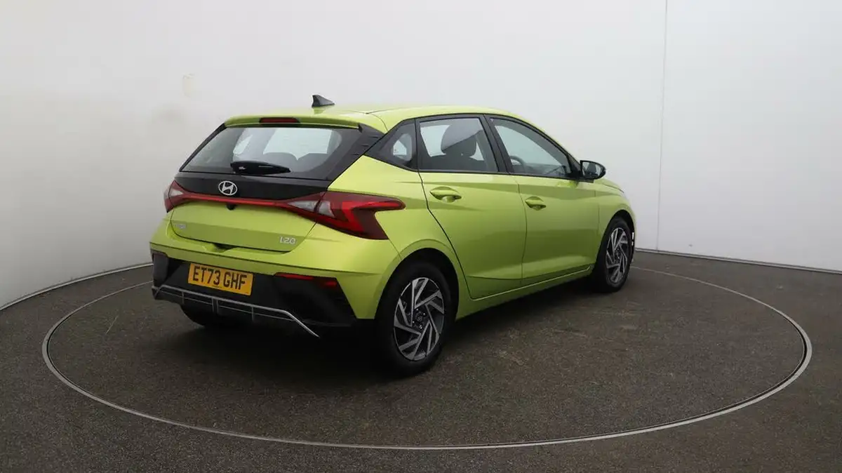 2024-hyundai-i20-10-t-gdi-advance-big-46