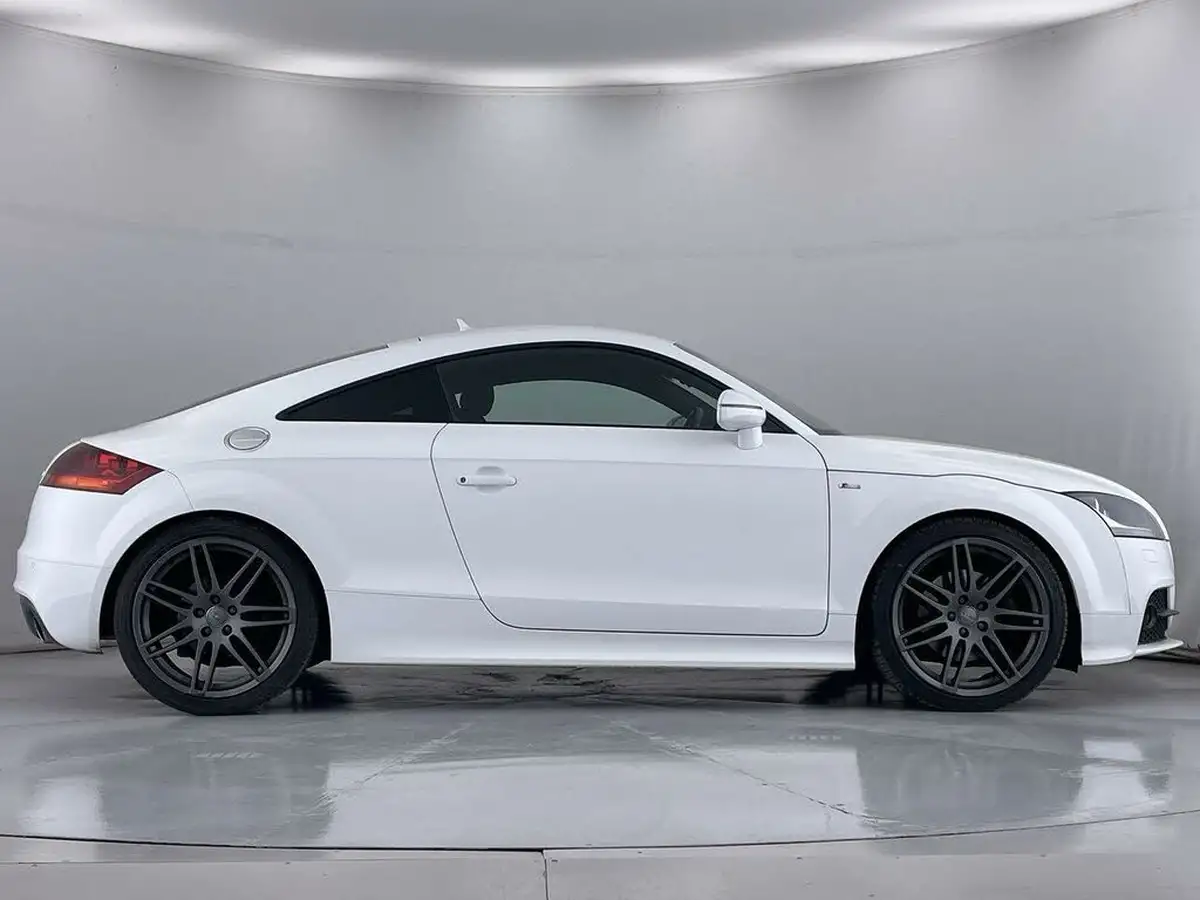 2014-audi-tt-coupe-20-tfsi-black-edition-big-9