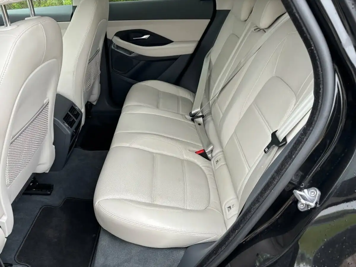 2018-jaguar-e-pace-20-i4d-s-awd-auto-big-24