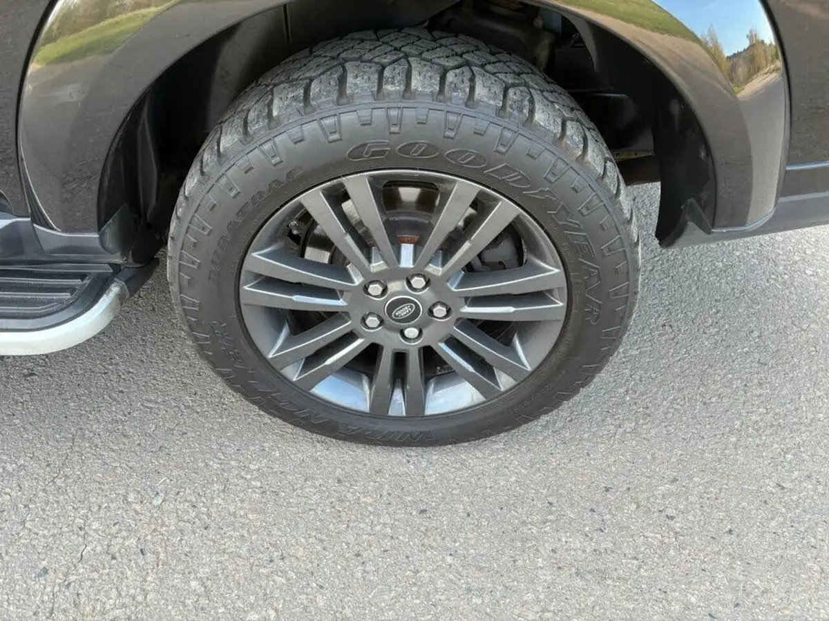 2016-land-rover-discovery-4-30-sd-v6-graphite-big-24