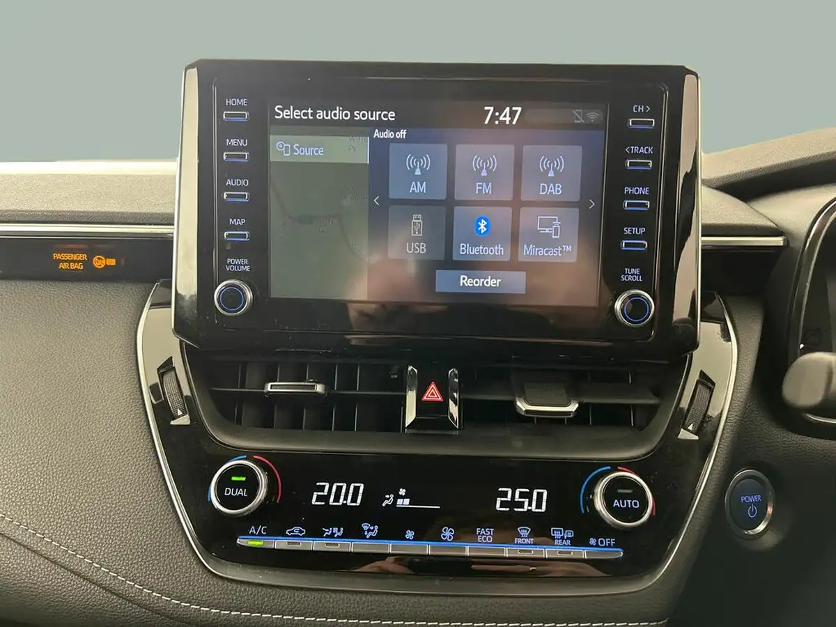 2021-toyota-corolla-18-vvt-i-icon-tech-spare-wheel-touring-sports-5d-big-21