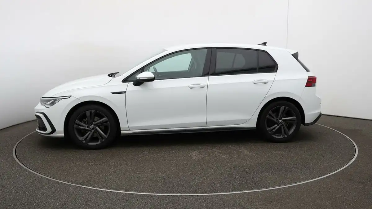 2022-volkswagen-golf-15-tsi-r-line-150ps-hatchback-big-4
