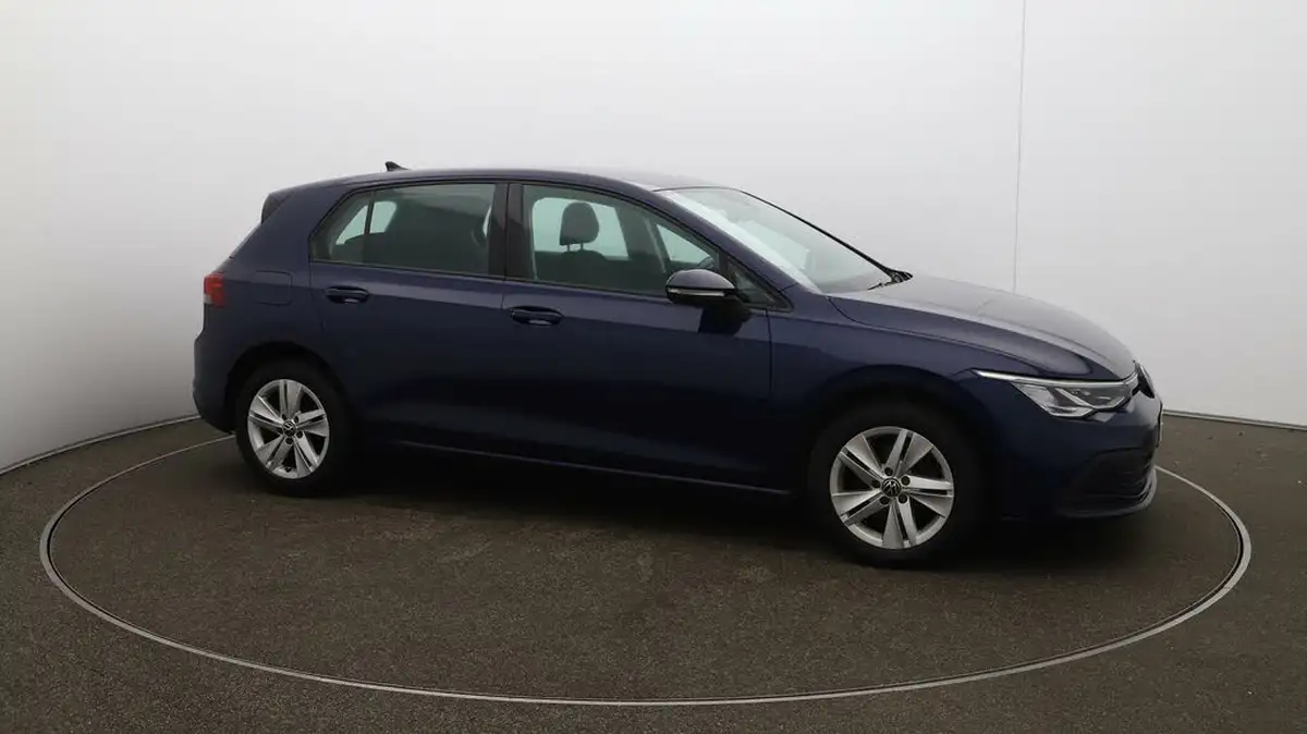 2022-volkswagen-golf-15-tsi-life-130ps-hatchback-big-37
