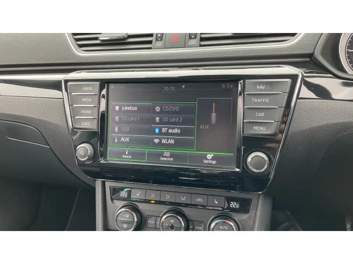 2016-skoda-superb-20tdi-scr-laurin-klement-190ps-4x4-hatchback-dsg-big-29