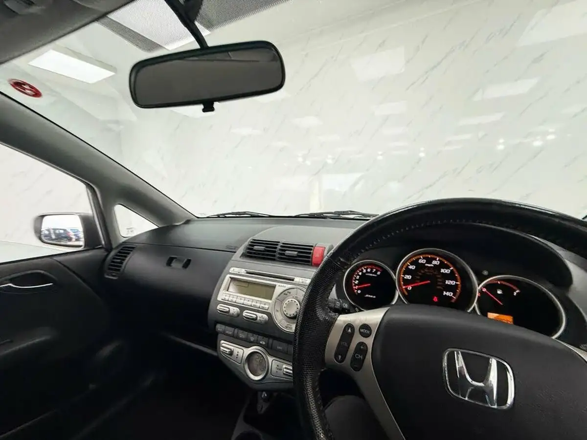 2007-honda-jazz-14-sport-big-14