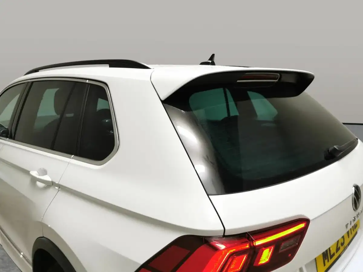 2023-volkswagen-tiguan-15-tsi-r-line-edition-big-13
