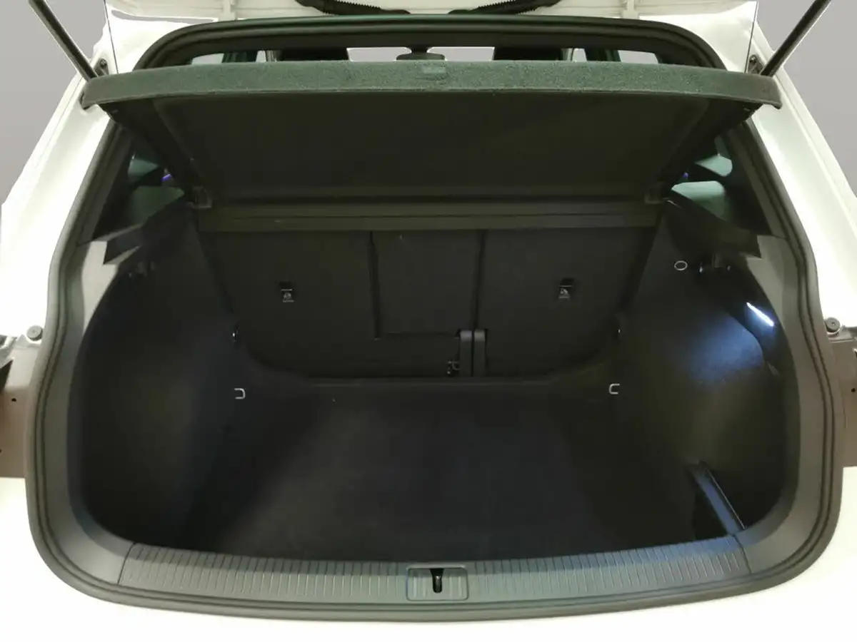 2023-volkswagen-tiguan-15-tsi-r-line-edition-big-36
