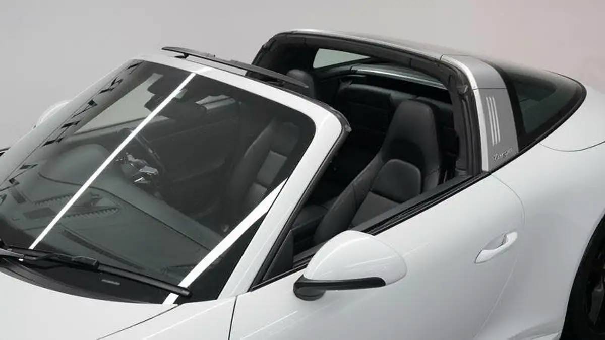 2016-porsche-911-30-targa-4-s-pdk-big-17