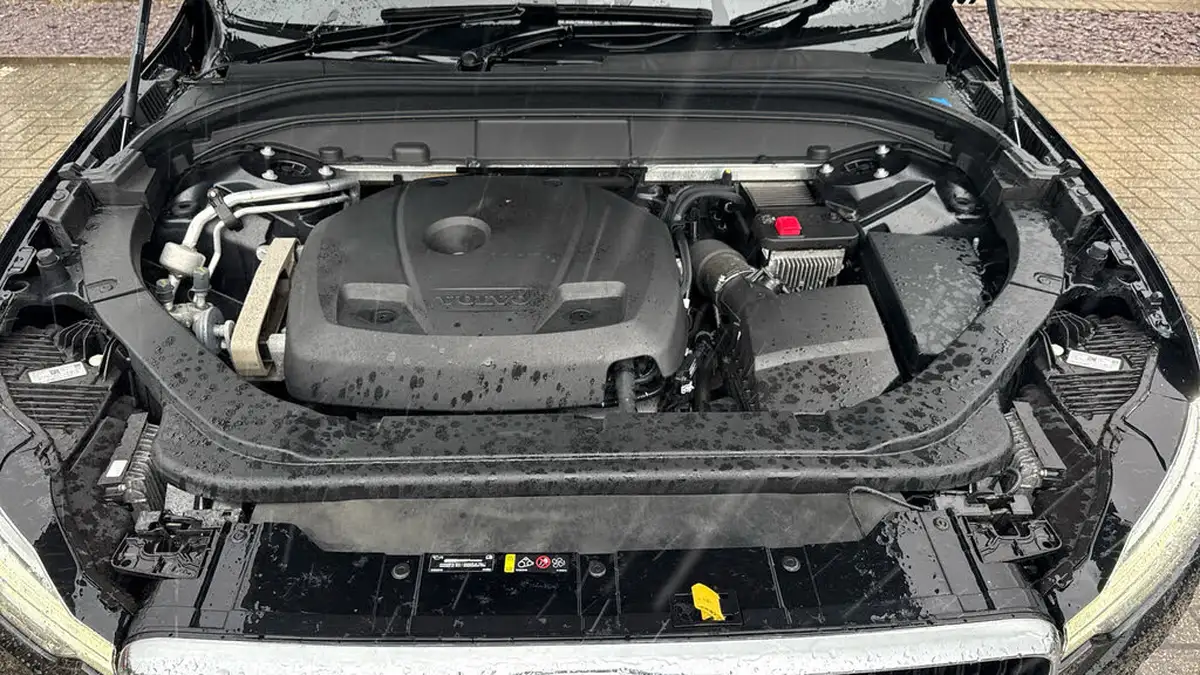 2019-volvo-xc60-20-t5-momentum-awd-big-15