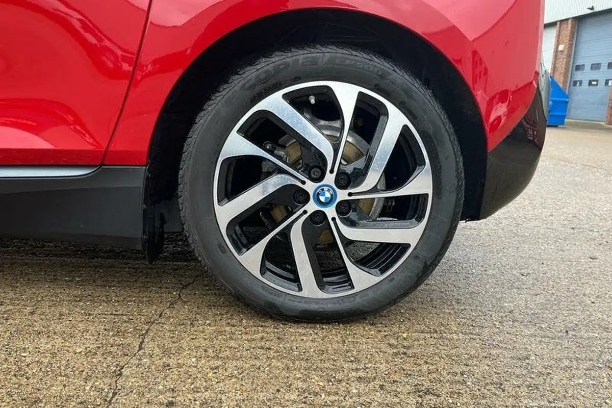 2020-bmw-i3-e-120-ah-big-7