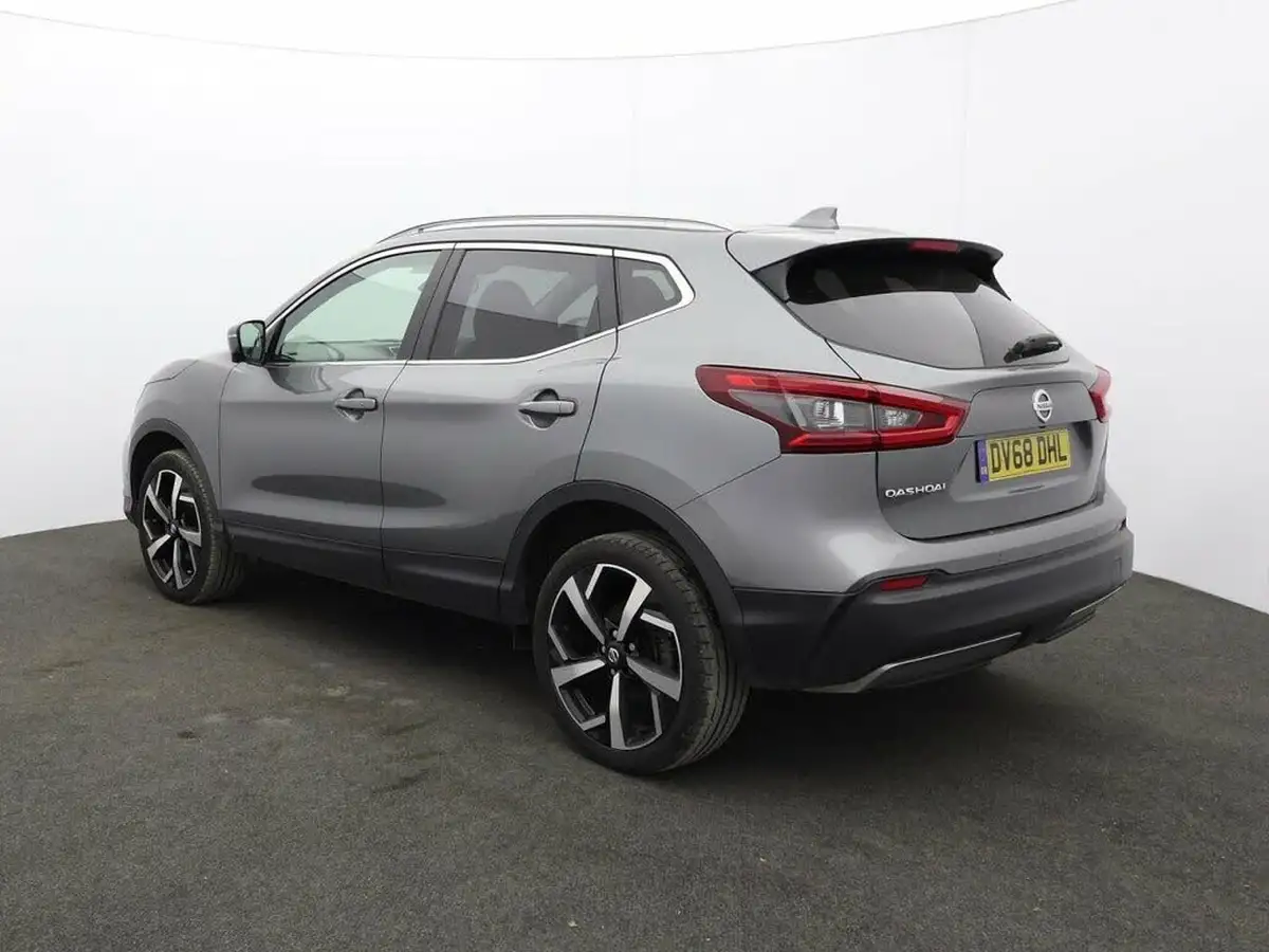 2018-nissan-qashqai-12-dig-t-tekna-big-4