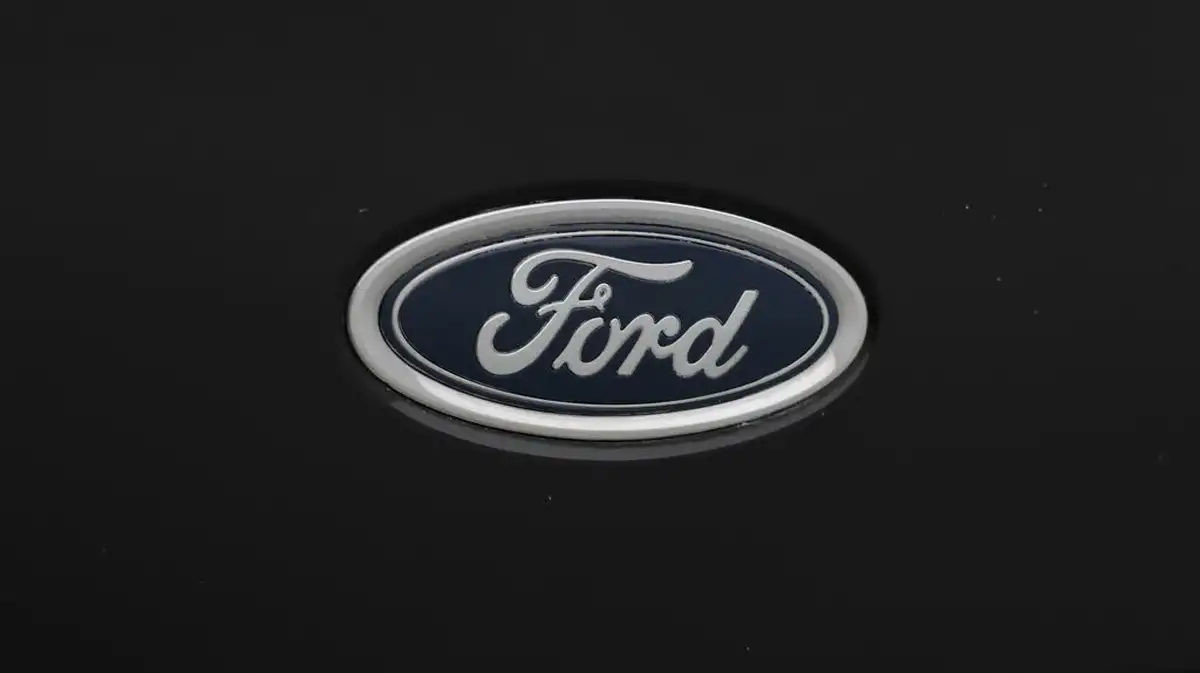 2022-ford-kuga-big-24