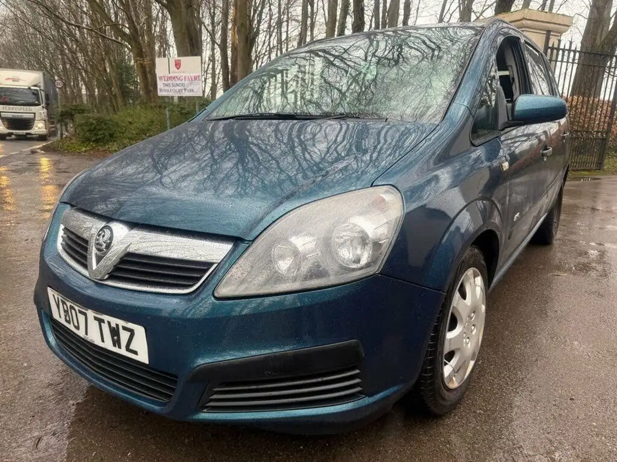 2007-vauxhall-zafira-16-life-big-12