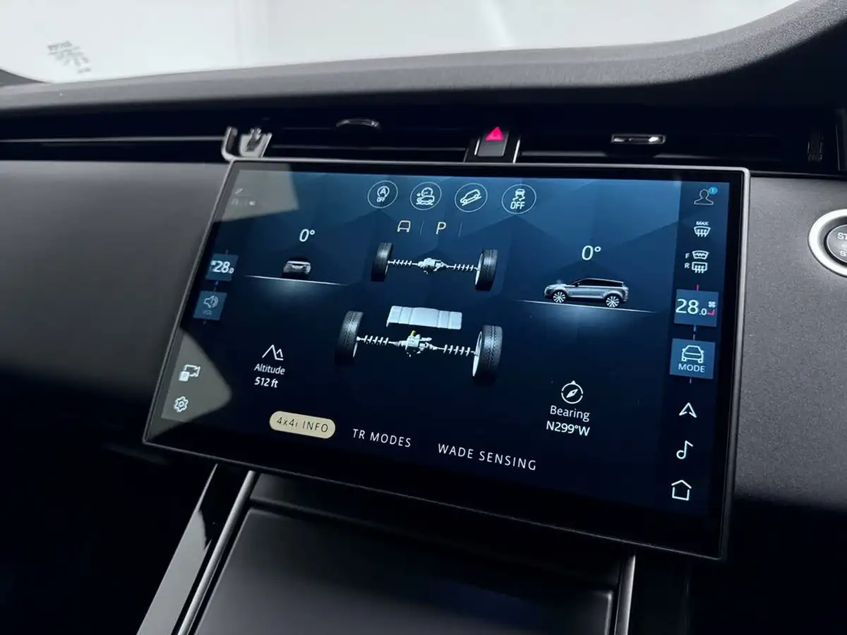 2024-land-rover-range-rover-evoque-15-p300e-dynamic-se-big-44