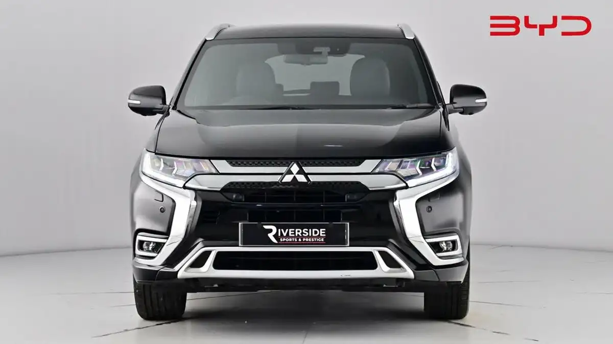 2019-mitsubishi-outlander-24-5hs-phev-big-3