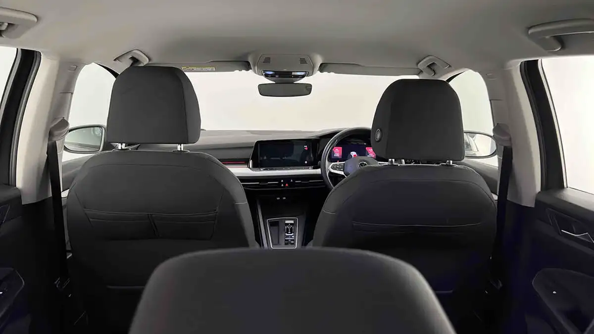 2021-volkswagen-golf-10-etsi-life-hatchback-big-49
