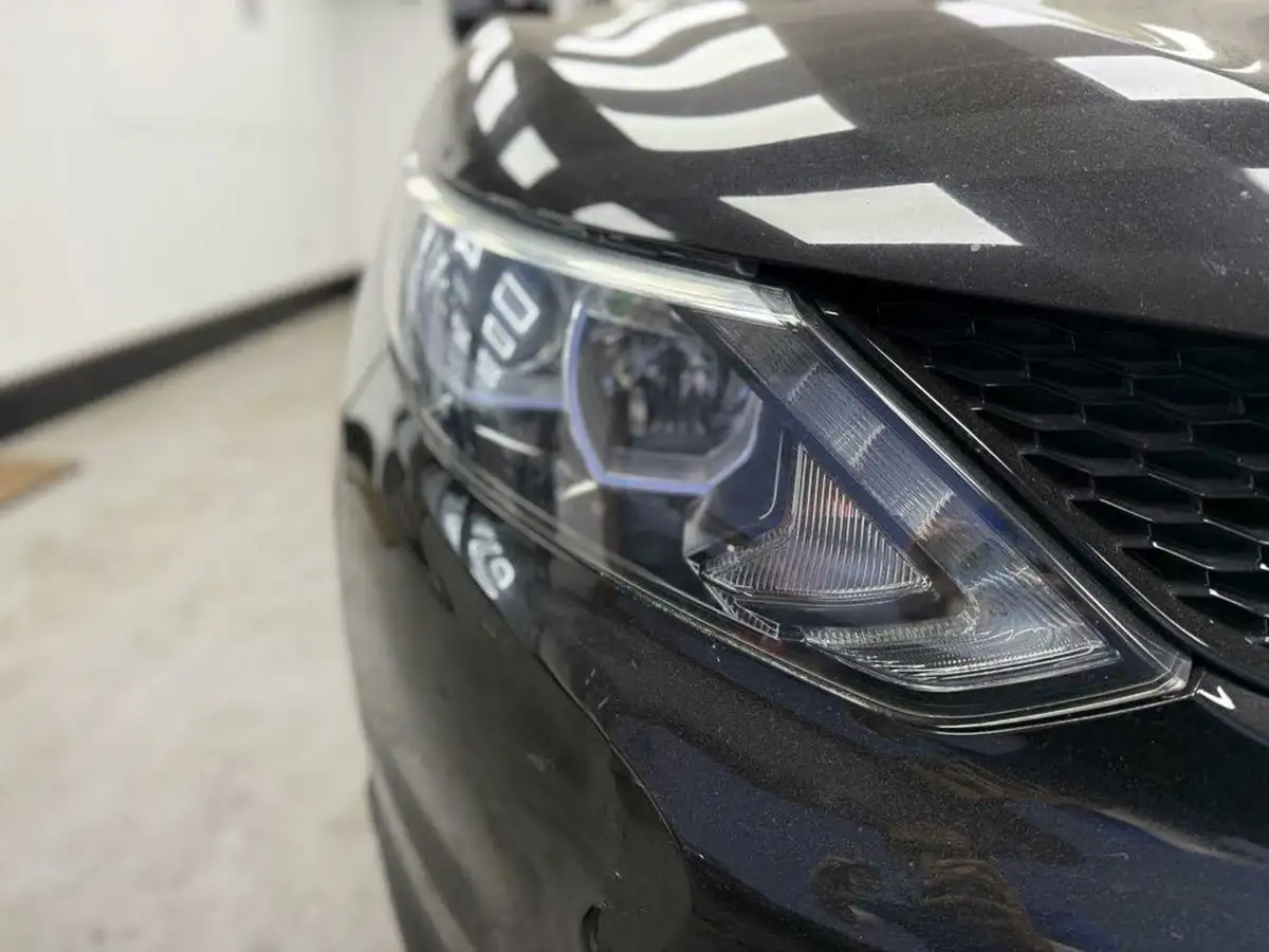 2014-nissan-qashqai-15dci-visia-big-14