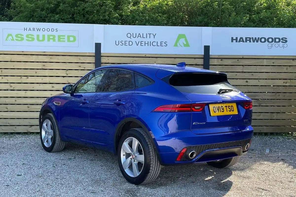 2019-jaguar-e-pace-20-i4d-r-dynamic-se-180ps-awd-auto-big-8