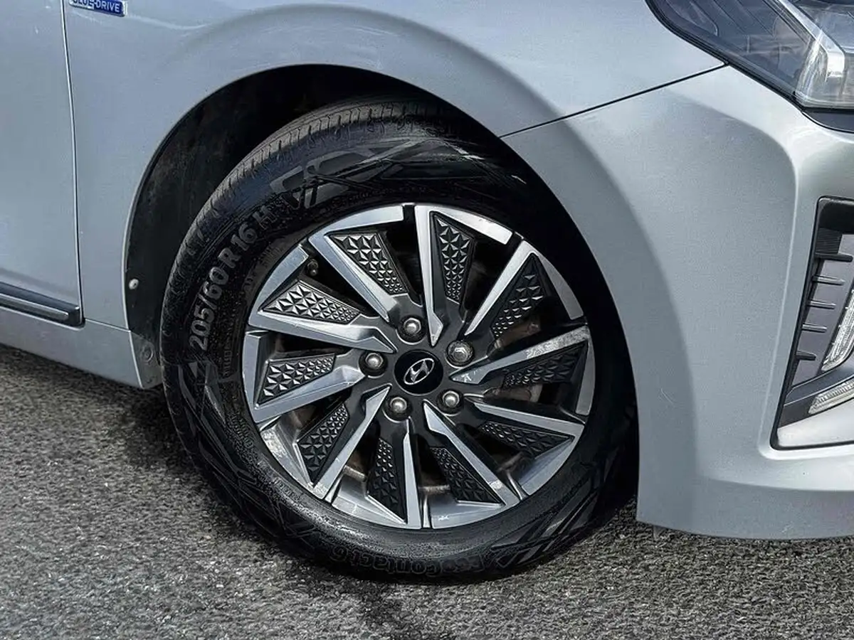 2020-hyundai-kona-e-premium-136ps-39kwh-big-6