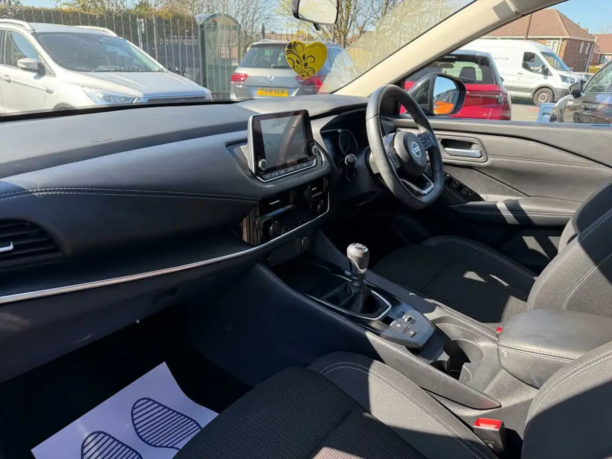 2021-nissan-qashqai-13-dig-t-acenta-premium-140ps-big-17