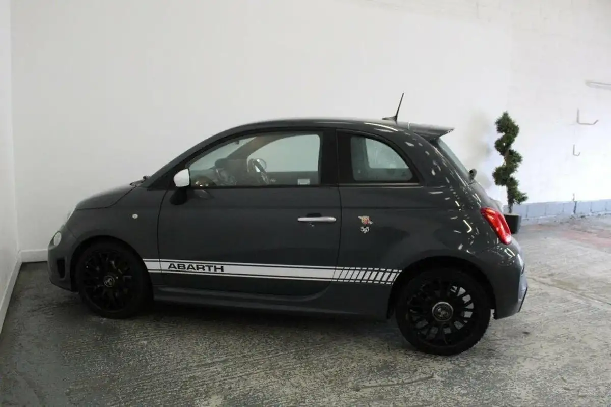 2016-abarth-595-14-tjet-big-6