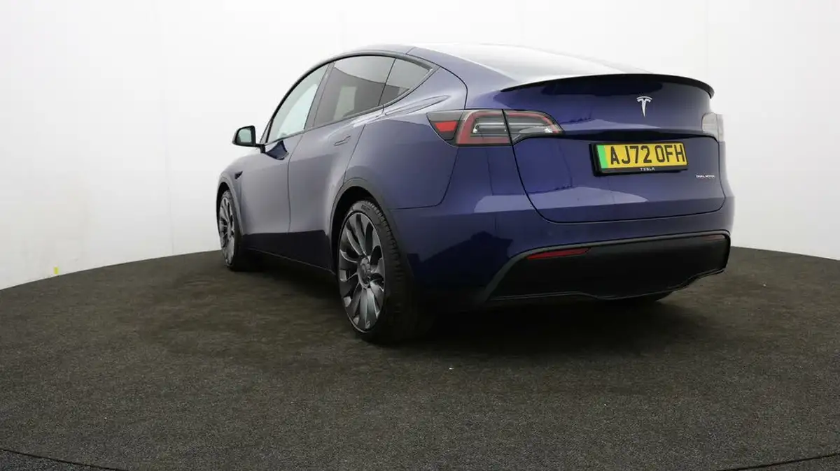 2022-tesla-model-y-e-performance-big-73