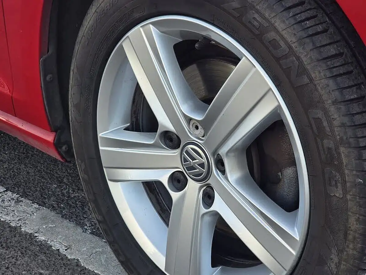 2017-volkswagen-golf-16tdi-match-edition-hatchback-5d-big-11