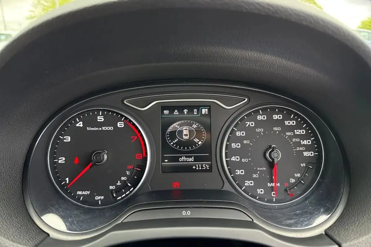 2018-audi-a3-15-tfsi-sport-saloon-4d-big-41