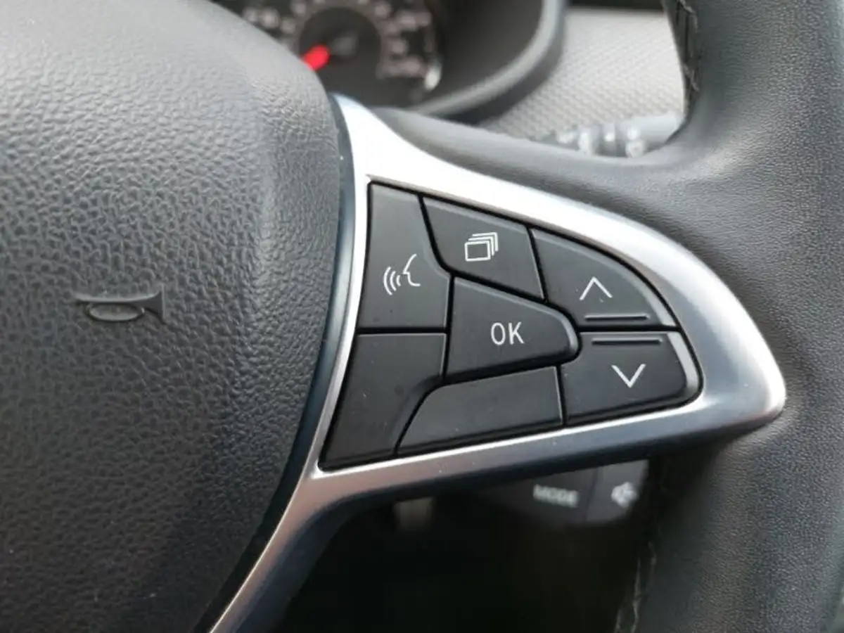 2022-dacia-sandero-stepway-10-tce-comfort-90bhp-big-15