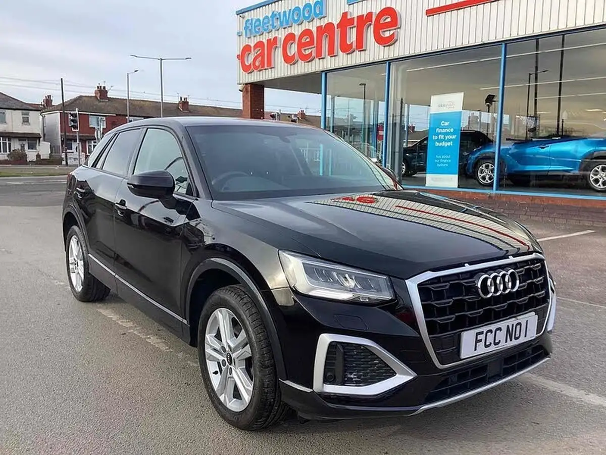 2021-audi-q2-10-30-tfsi-sport-big-0