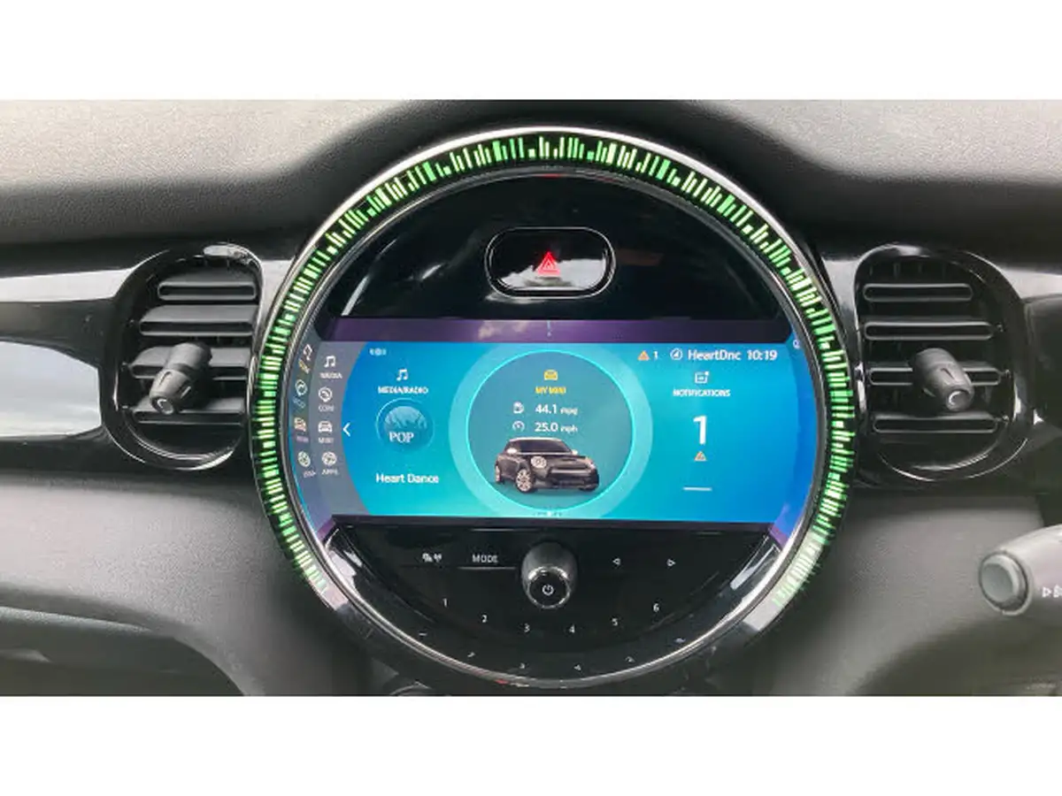 2021-mini-cooper-15-one-classic-5d-big-11