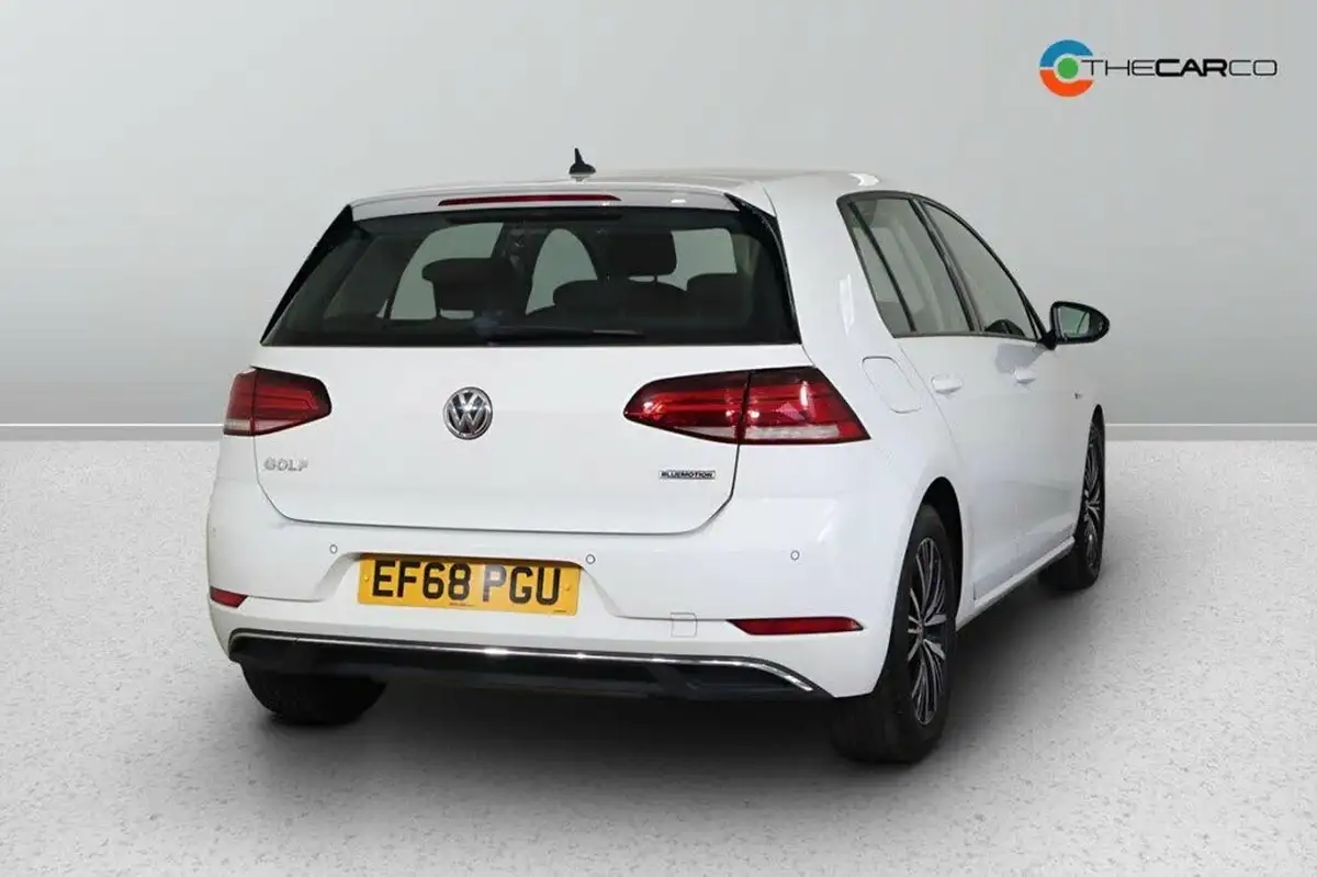 2018-volkswagen-golf-15-tsi-se-nav-130ps-hatchback-5d-dsg-big-7