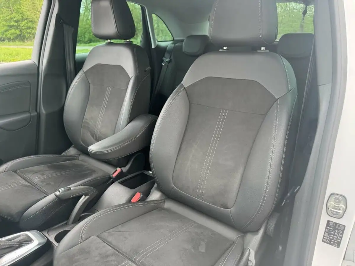 2022-vauxhall-crossland-12-ultimate-130ps-auto-big-28