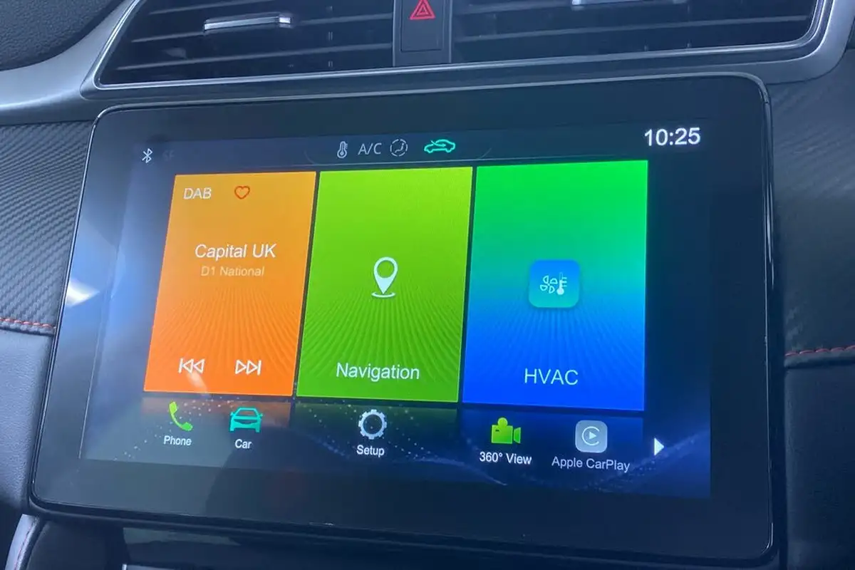 2023-mg-zs-suv-15-vti-tech-exclusive-big-15