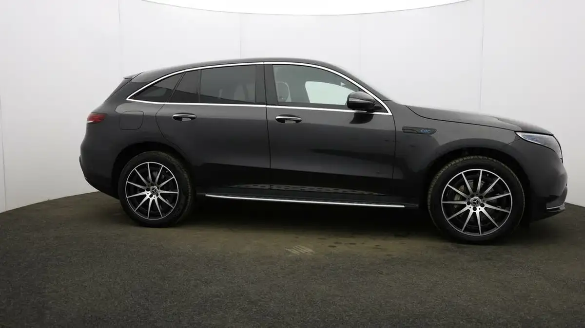2021-mercedes-benz-eqc-e-eqc-400-amg-line-big-41