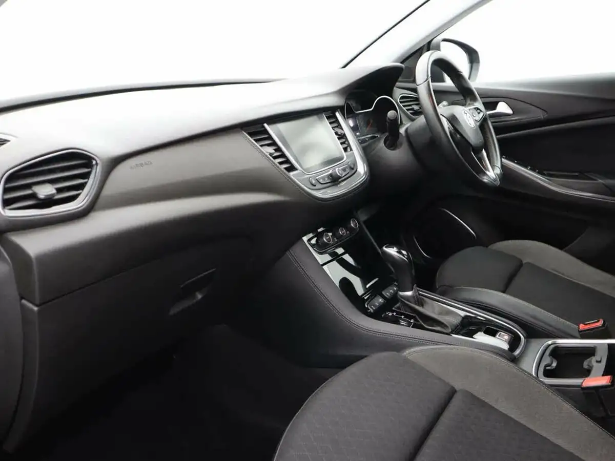 2019-vauxhall-grandland-x-12-sport-nav-auto-big-8