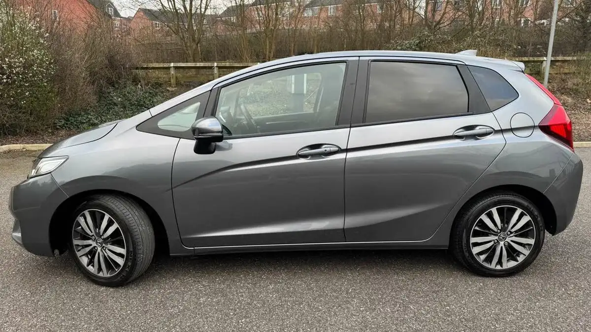 2017-honda-jazz-13-i-vtec-ex-cvt-big-5
