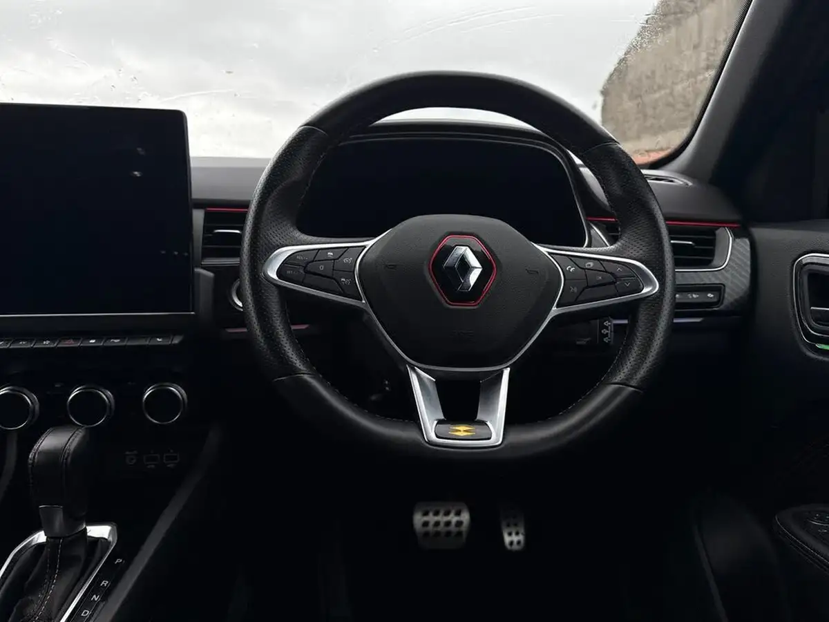 2022-renault-arkana-16-rs-line-big-14